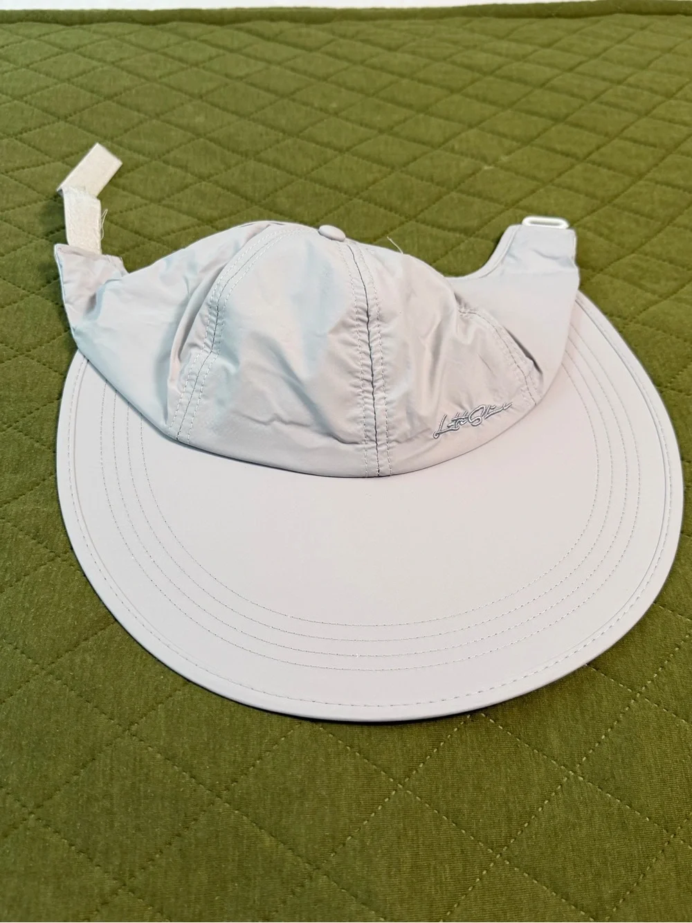 Light Gray Women’s Sun Visor with Wide Brim